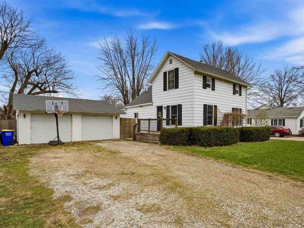 126 C Ave, Kalona, IA 52247