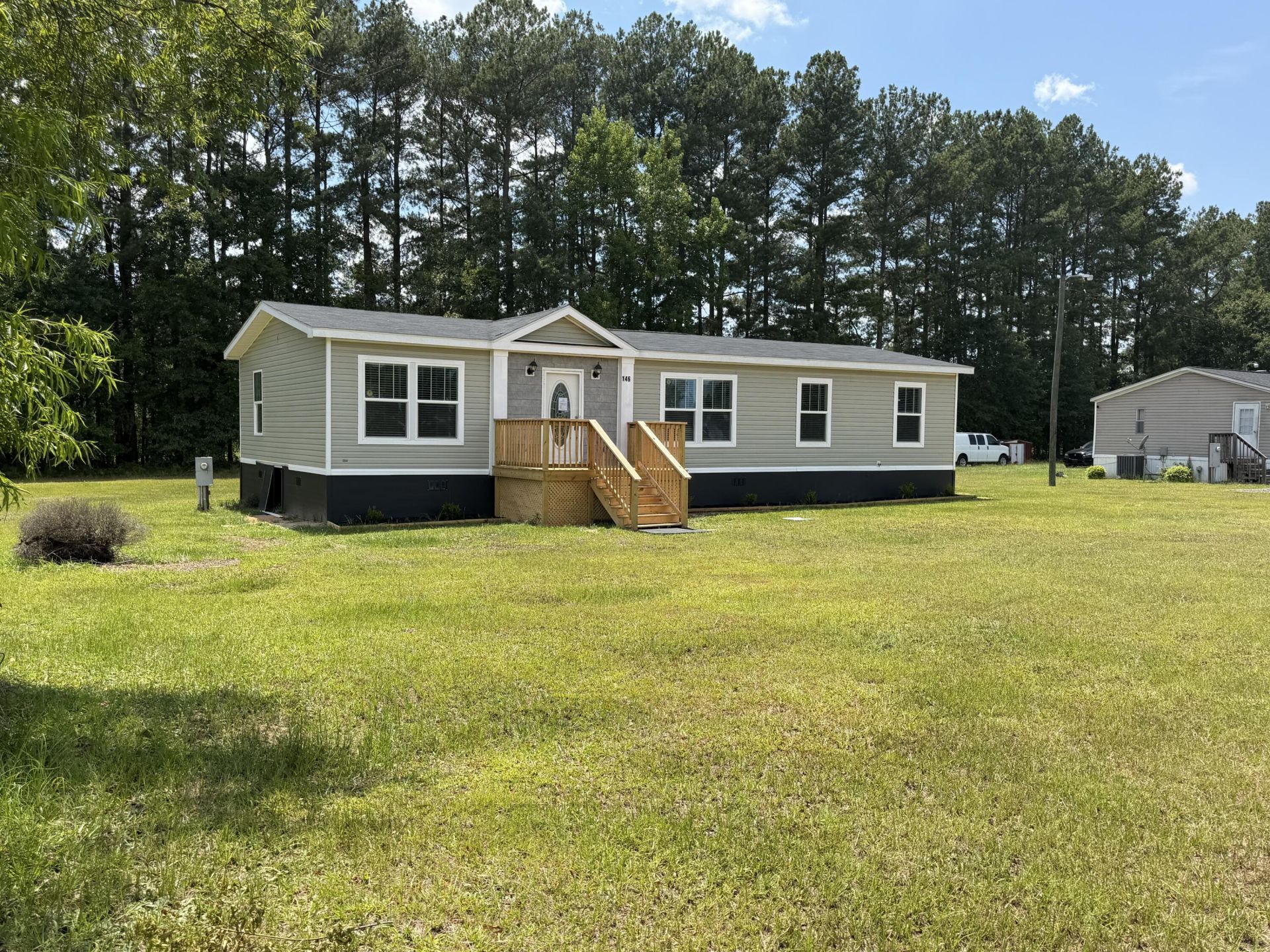 146 Whistletop Lane Photo 2