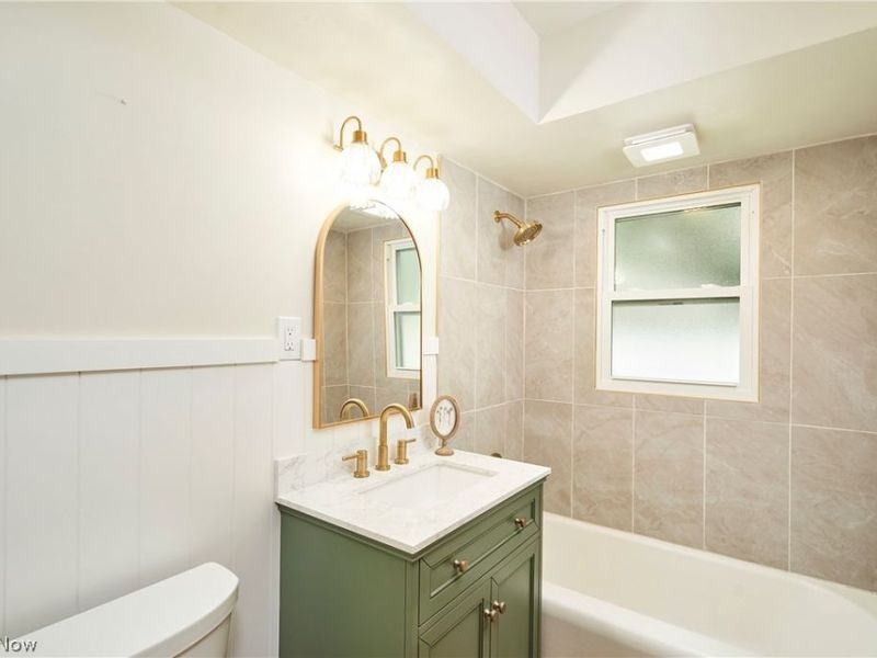 2497 21st Street , Cuyahoga Falls, OH 44223 Photo 5