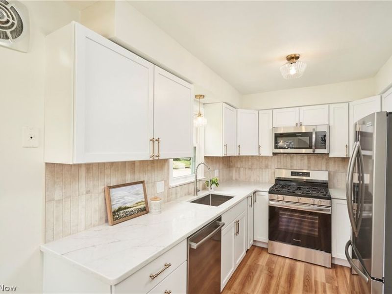 2497 21st Street , Cuyahoga Falls, OH 44223 Photo 9