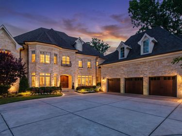 1412 Hedgelawn Way, Raleigh, NC 27615