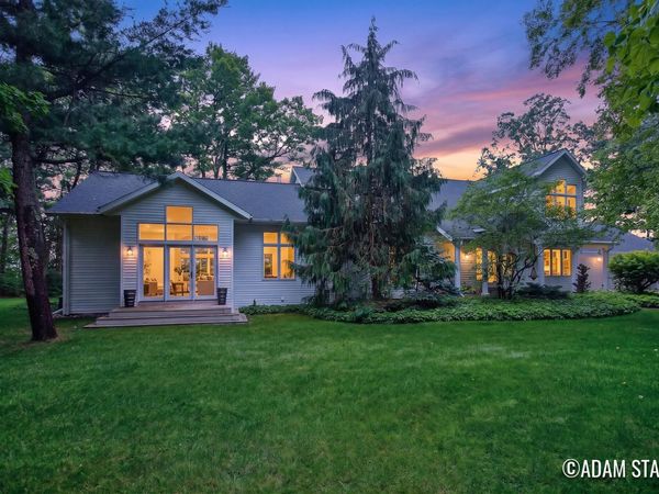 3896 Croton Drive, Newaygo, MI 49337