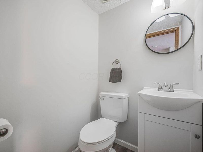 720 Michael View Court, Unit 121, Columbus, OH 43085 Photo 10