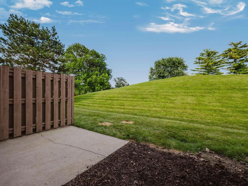 720 Michael View Court, Unit 121, Columbus, OH 43085 Photo 23