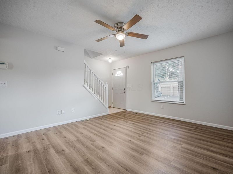 720 Michael View Court, Unit 121, Columbus, OH 43085 Photo 9