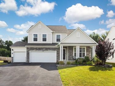 7024 McQueen Drive NW, Pickerington, OH 43147