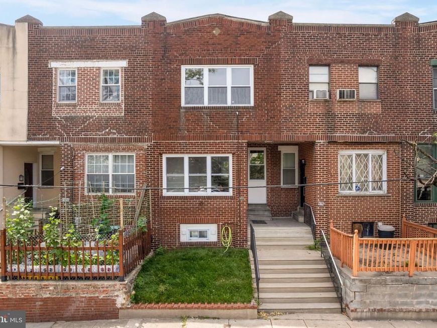 2324 S 24th Street, Philadelphia, PA 19145 Main Photo