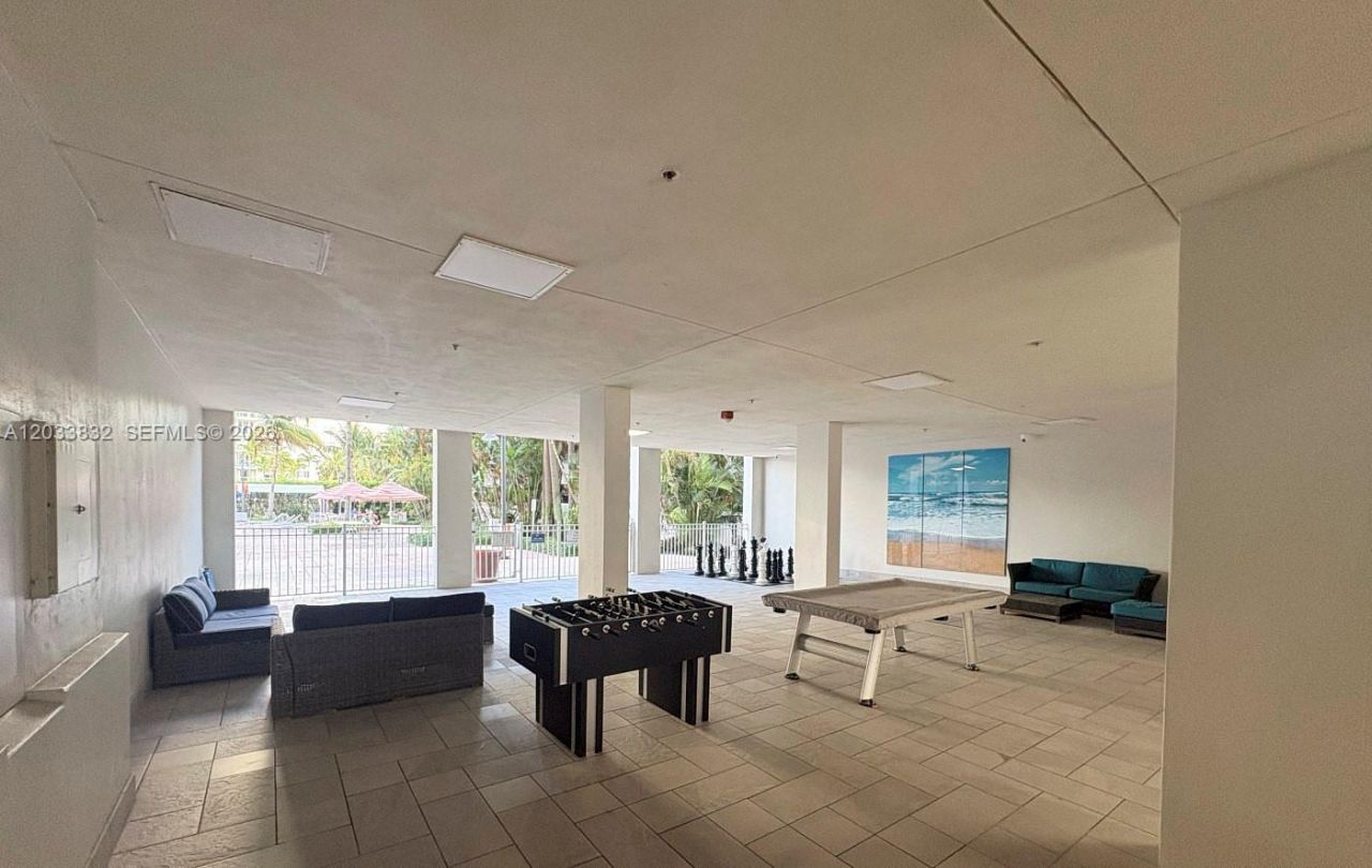 19380 Collins Ave , Unit 827, Sunny Isles Beach, FL 33160 Photo