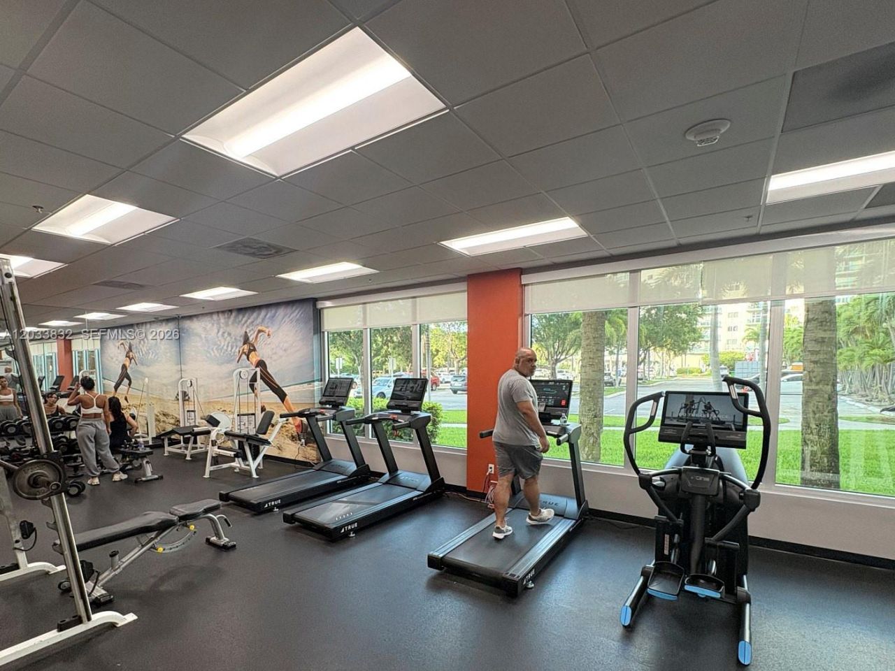 19380 Collins Ave , Unit 827, Sunny Isles Beach, FL 33160 Photo