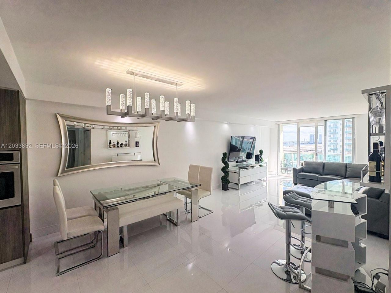 19380 Collins Ave , Unit 827, Sunny Isles Beach, FL 33160 Photo