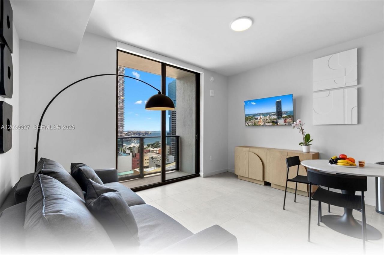121 NE 5th St , Unit 3200, Miami, FL 33132 Photo
