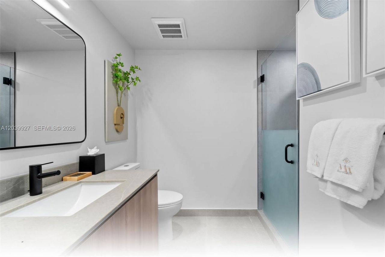 121 NE 5th St , Unit 3200, Miami, FL 33132 Photo