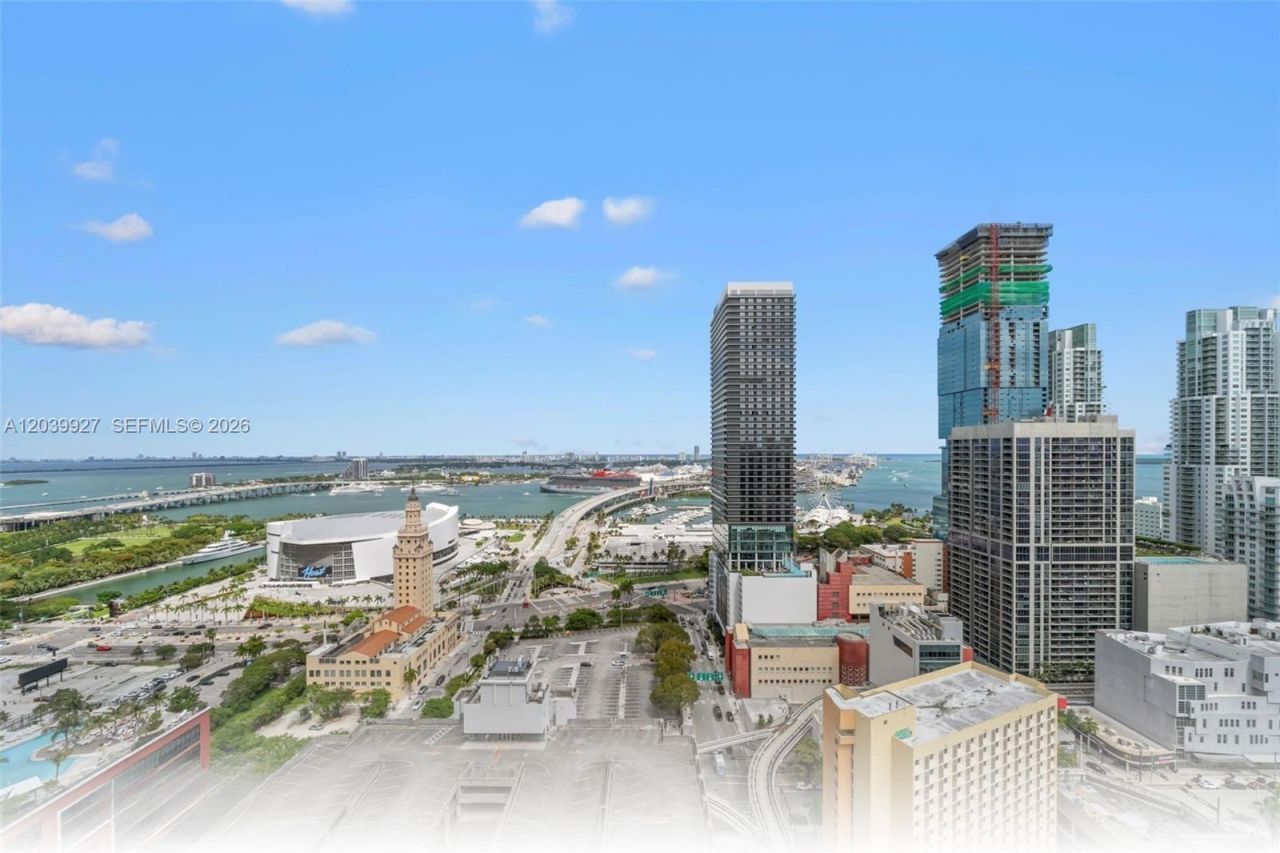 121 NE 5th St , Unit 3200, Miami, FL 33132 Photo