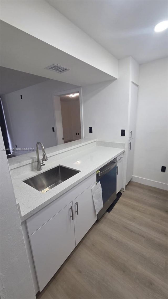 7125 NW 186th St , Unit B201, Hialeah, FL 33015 Photo