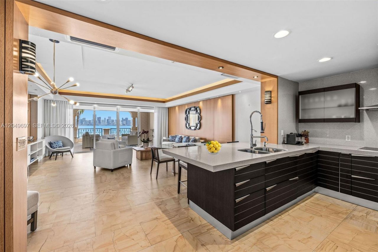 5245 Fisher Island Dr , Unit 5245, Miami Beach, FL 33109 Photo