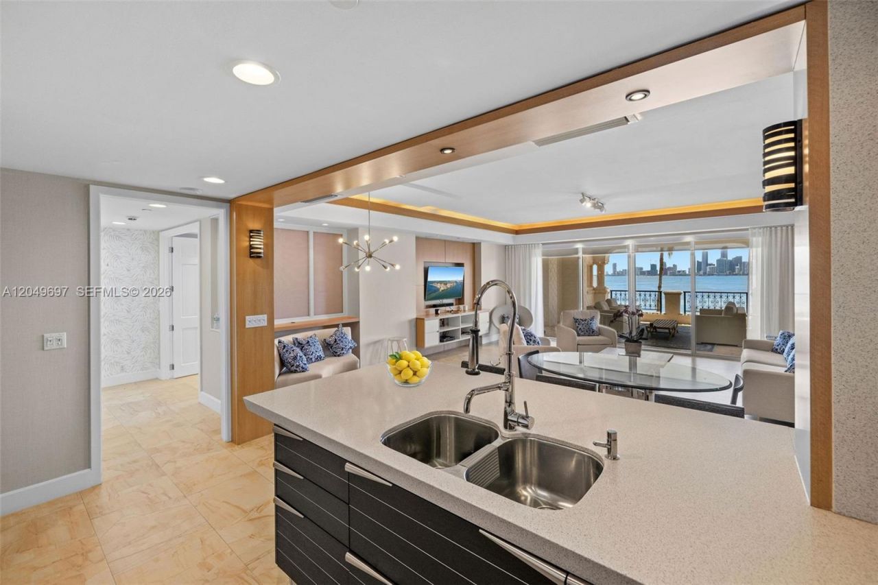 5245 Fisher Island Dr , Unit 5245, Miami Beach, FL 33109 Photo