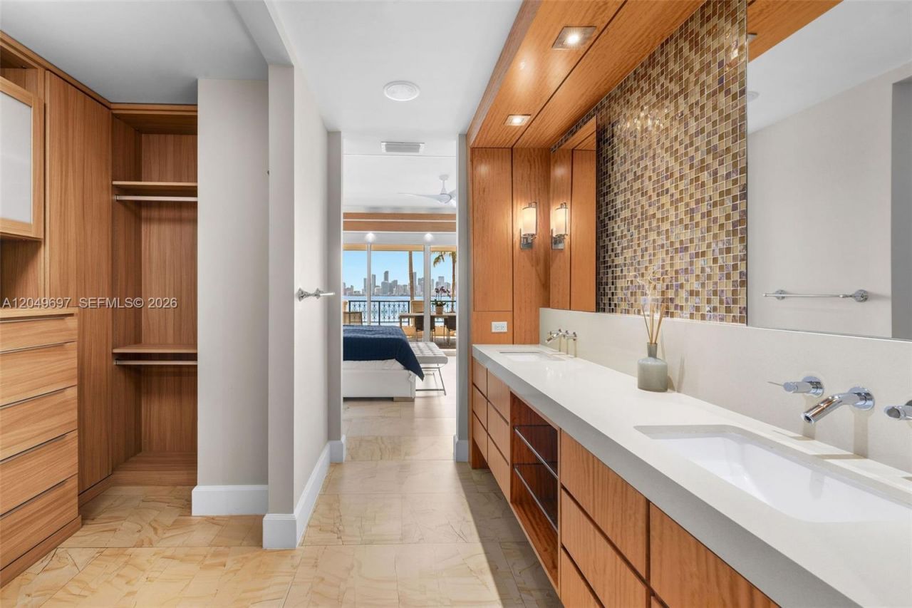5245 Fisher Island Dr , Unit 5245, Miami Beach, FL 33109 Photo