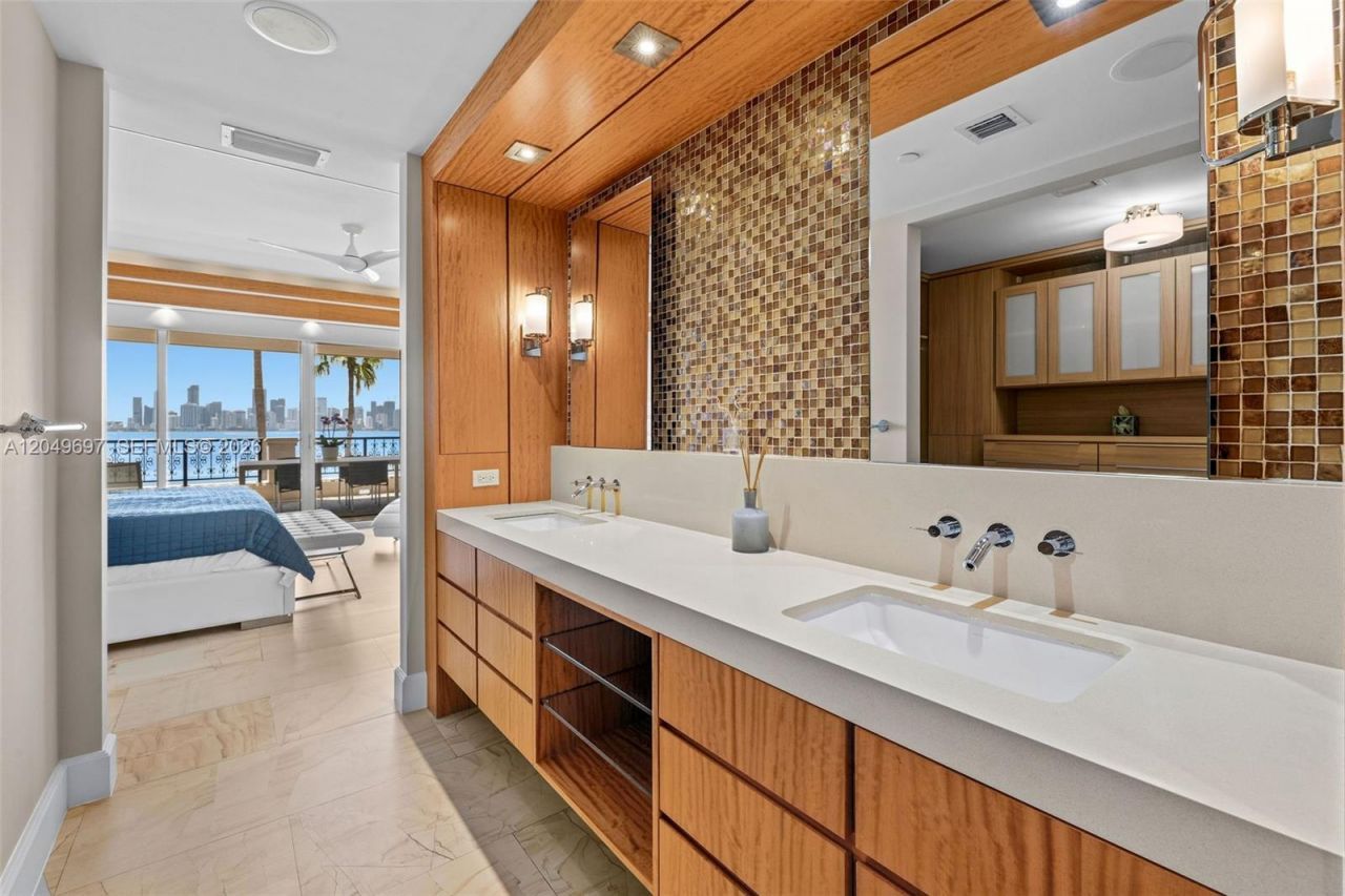 5245 Fisher Island Dr , Unit 5245, Miami Beach, FL 33109 Photo