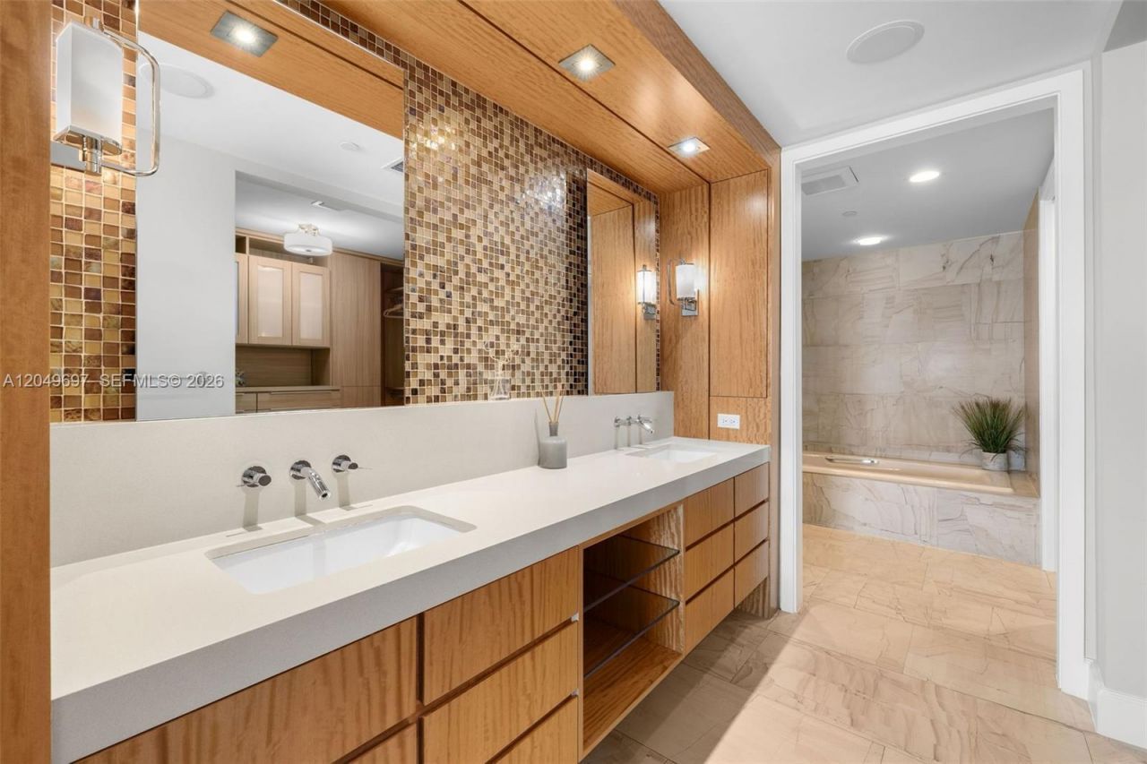 5245 Fisher Island Dr , Unit 5245, Miami Beach, FL 33109 Photo