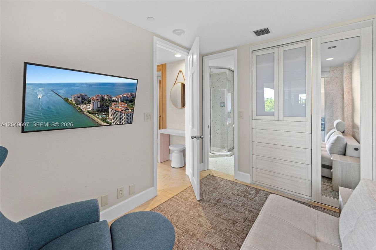 5245 Fisher Island Dr , Unit 5245, Miami Beach, FL 33109 Photo