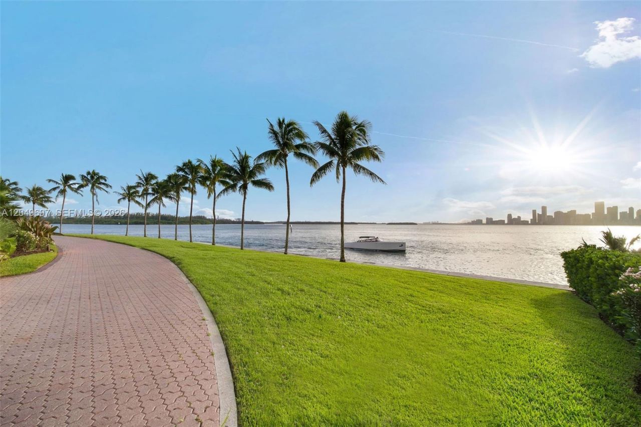 5245 Fisher Island Dr , Unit 5245, Miami Beach, FL 33109 Photo