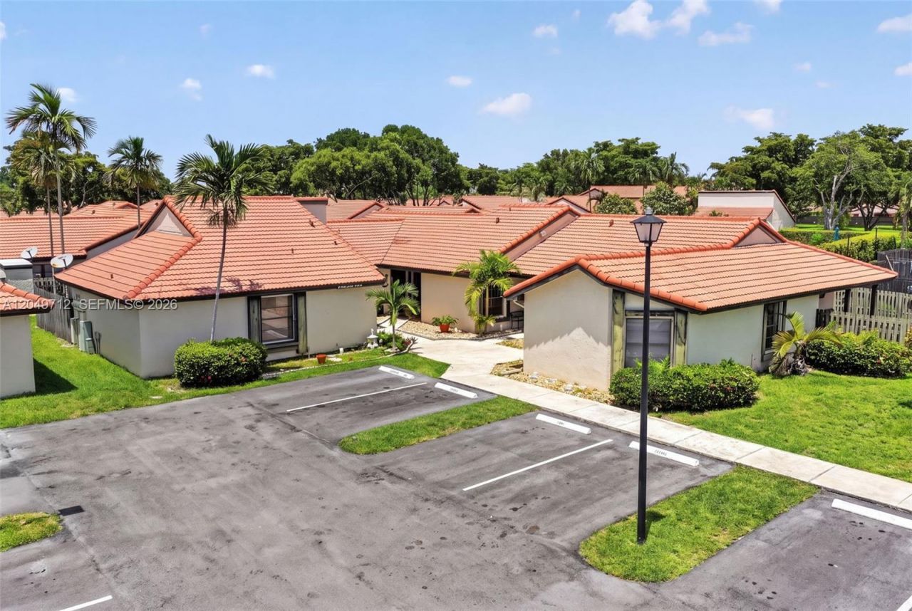 15065 SW 49th Ln, Unit F, Miami, FL 33185 Photo