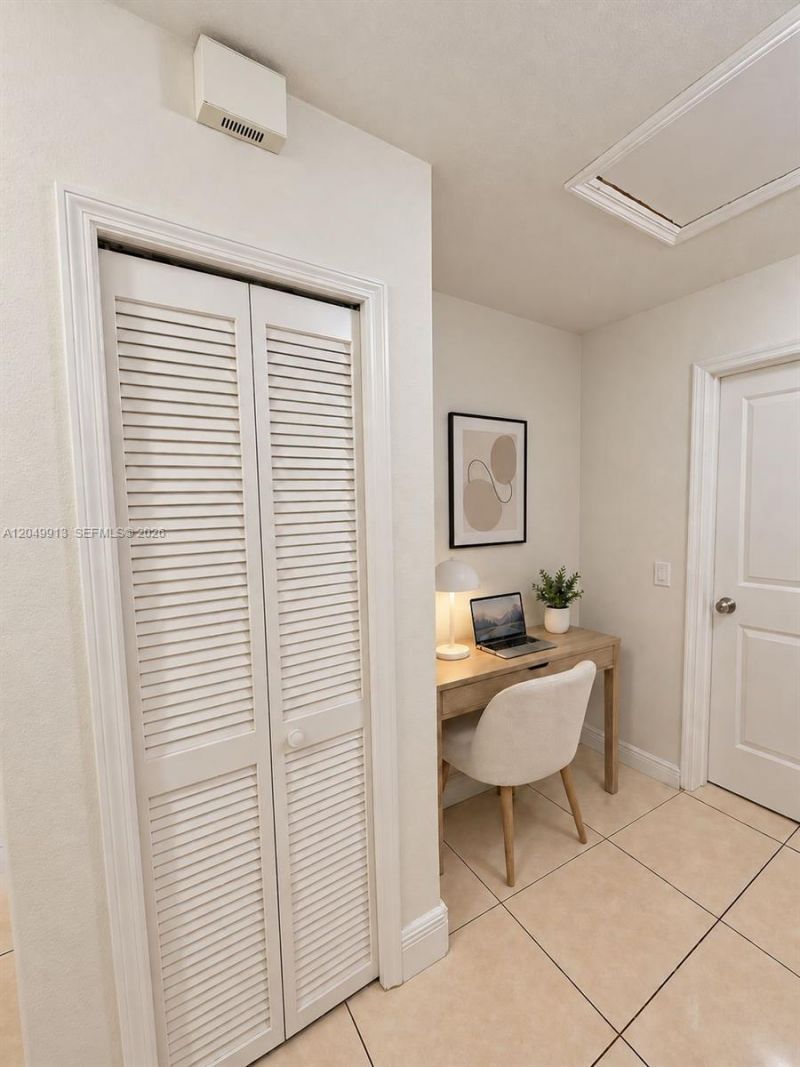 15241 NW 89th Ave, Miami Lakes, FL 33018 Photo