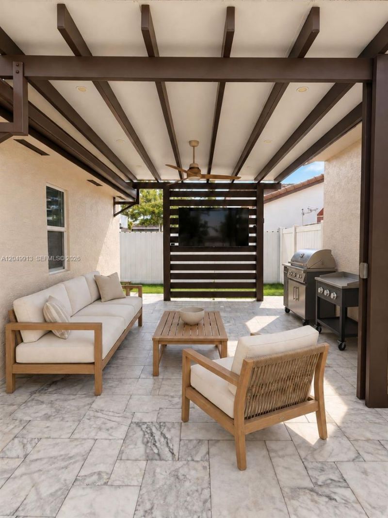15241 NW 89th Ave, Miami Lakes, FL 33018 Photo
