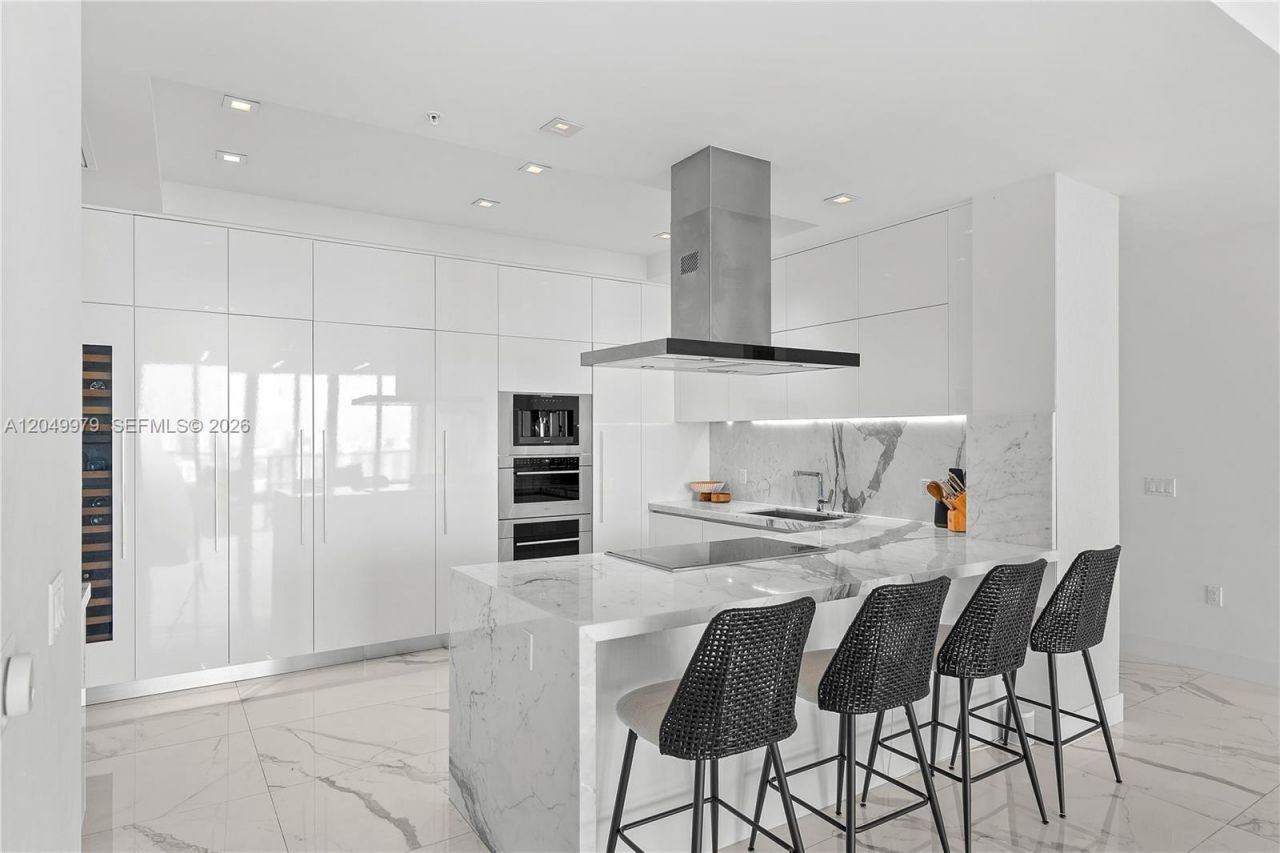 300 Sunny Isles Blvd , Unit 4-TS-03, Sunny Isles Beach, FL 33160 Photo