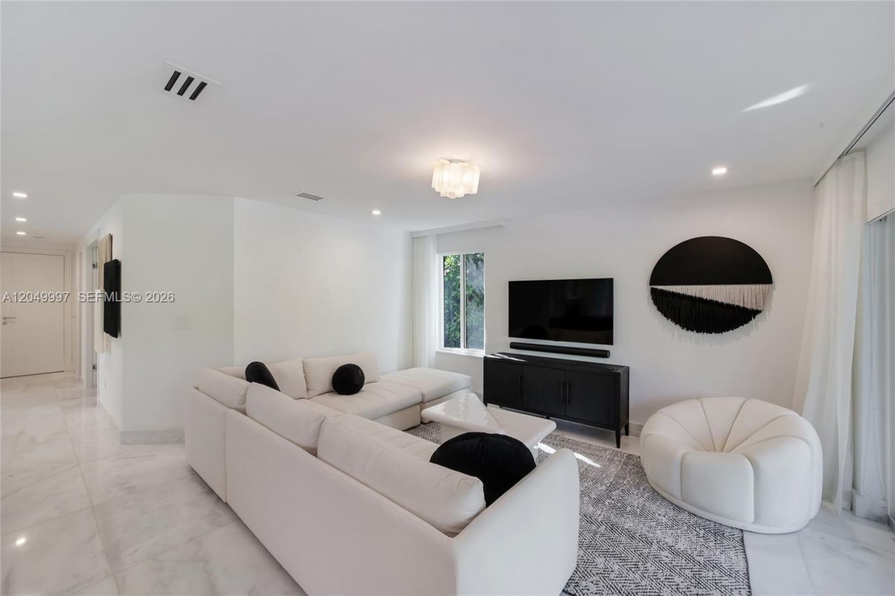 Please Call For Address, Miami, FL 33139 Photo