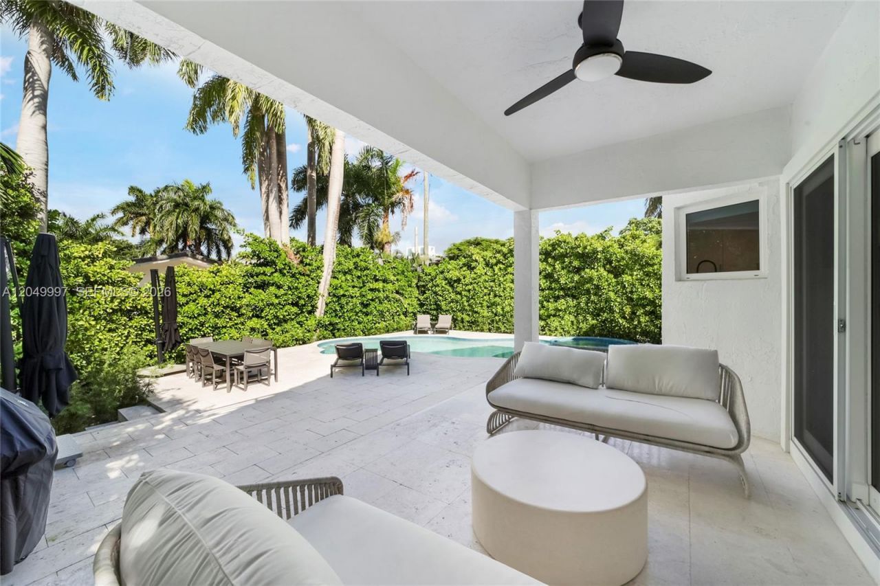 Please Call For Address, Miami, FL 33139 Photo