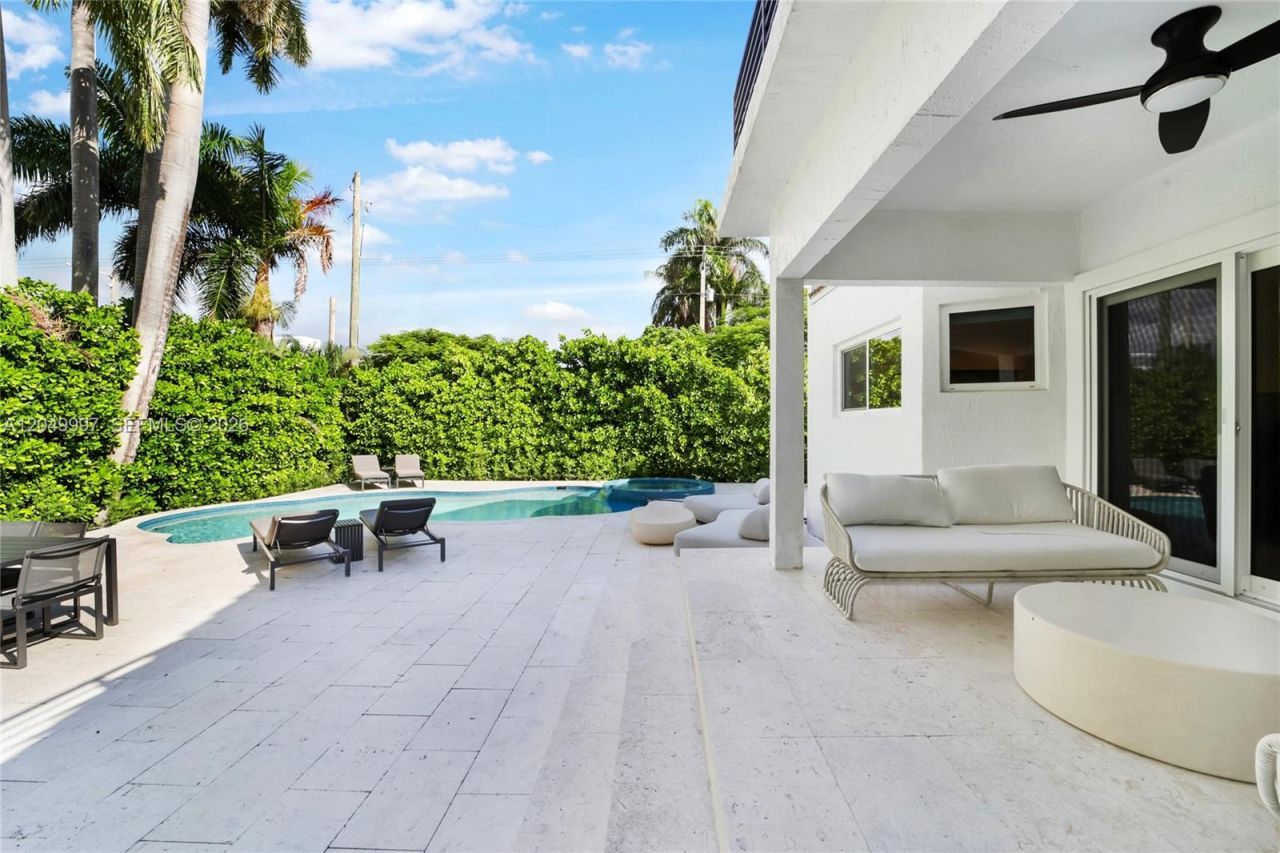 Please Call For Address, Miami, FL 33139 Photo