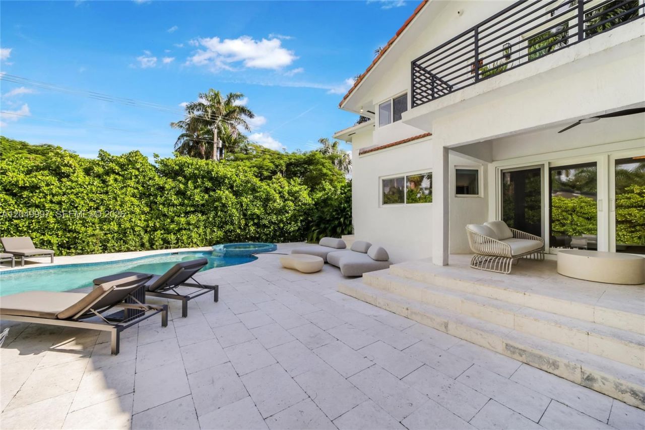 Please Call For Address, Miami, FL 33139 Photo