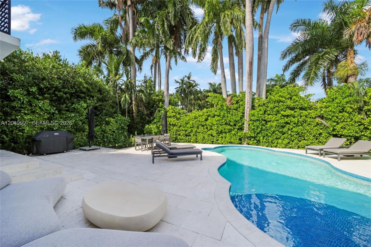 Please Call For Address, Miami, FL 33139 Photo