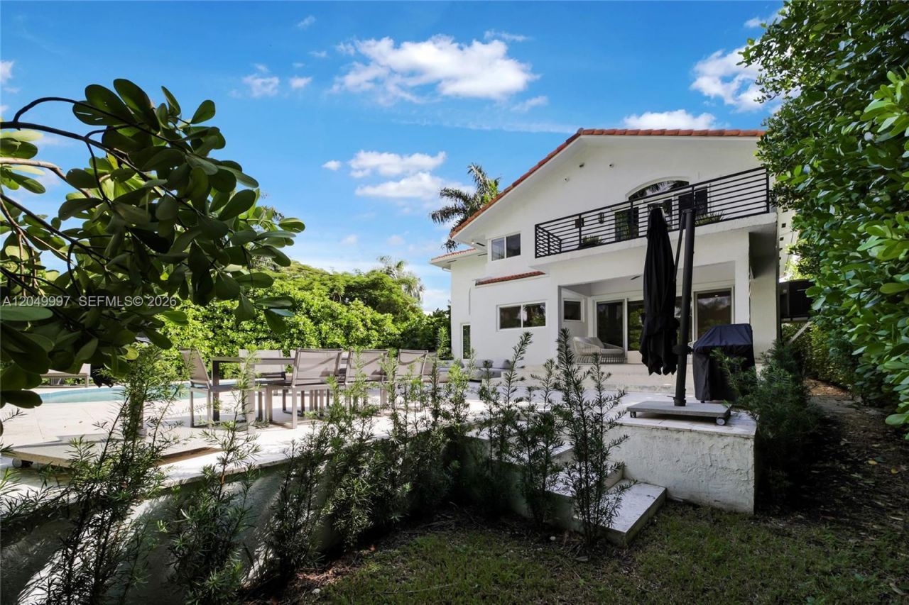 Please Call For Address, Miami, FL 33139 Photo
