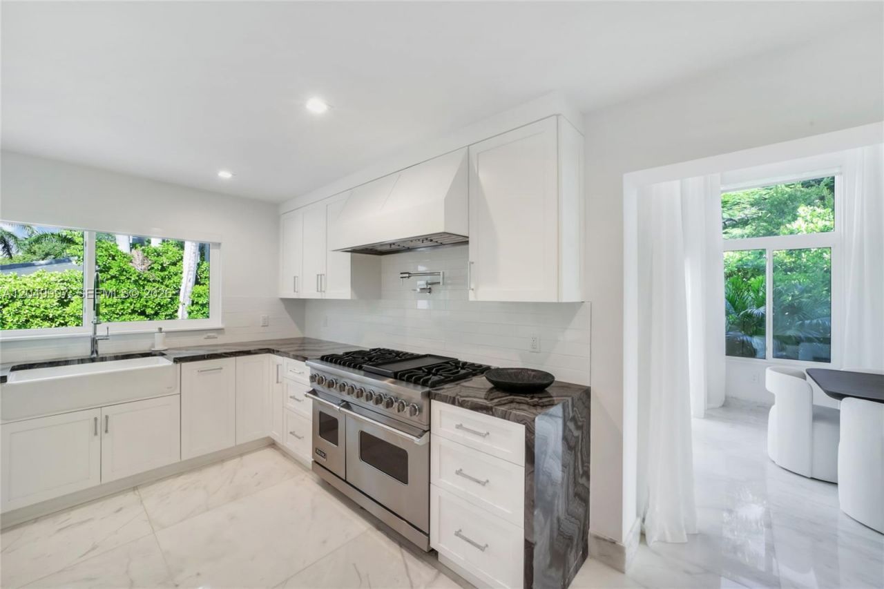 Please Call For Address, Miami, FL 33139 Photo