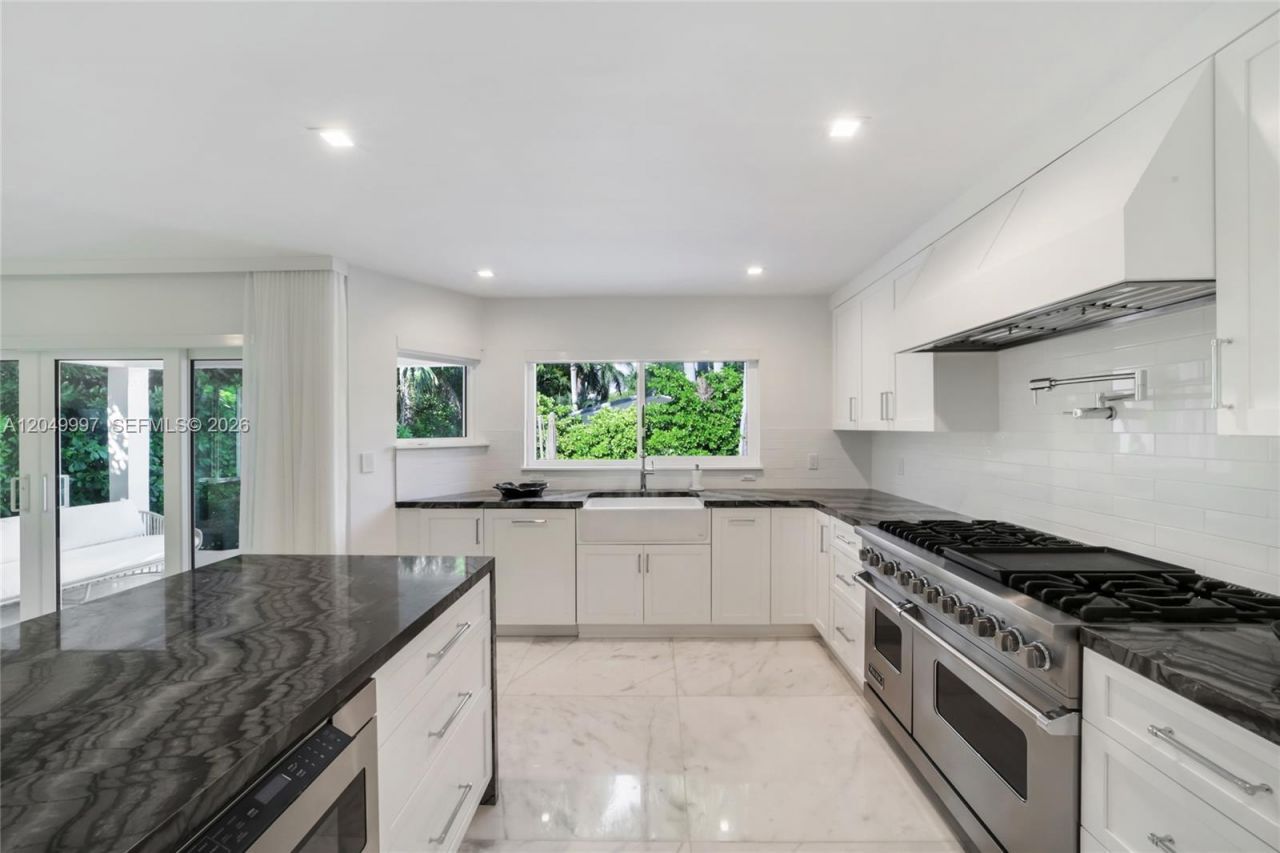 Please Call For Address, Miami, FL 33139 Photo