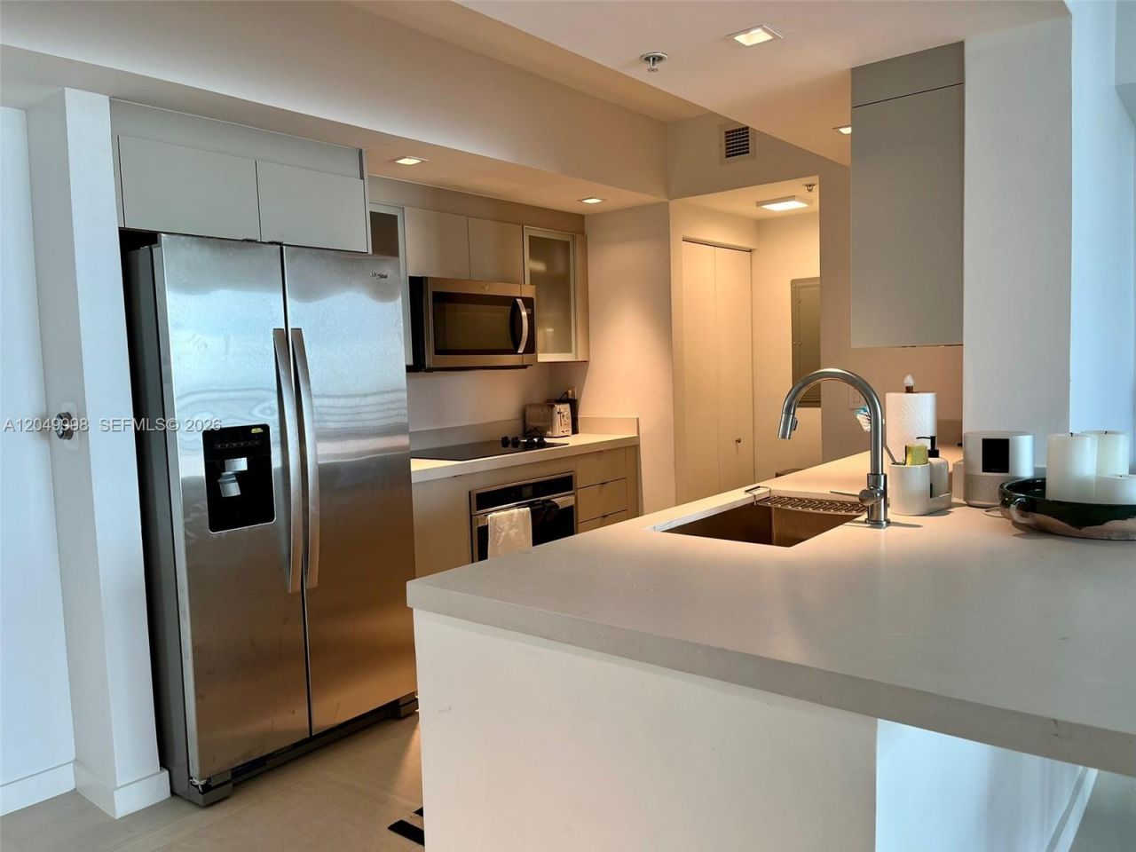335 S Biscayne Blvd , Unit 4207, Miami, FL 33131 Photo