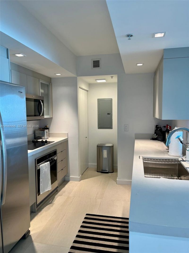 335 S Biscayne Blvd , Unit 4207, Miami, FL 33131 Photo