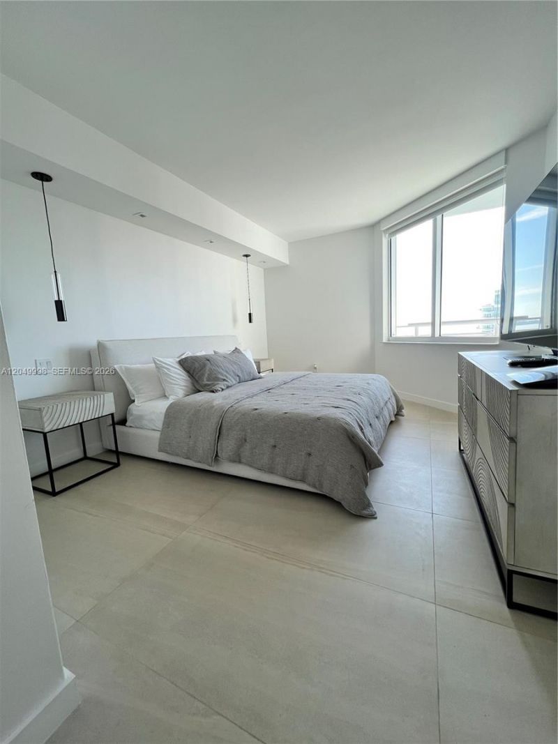 335 S Biscayne Blvd , Unit 4207, Miami, FL 33131 Photo