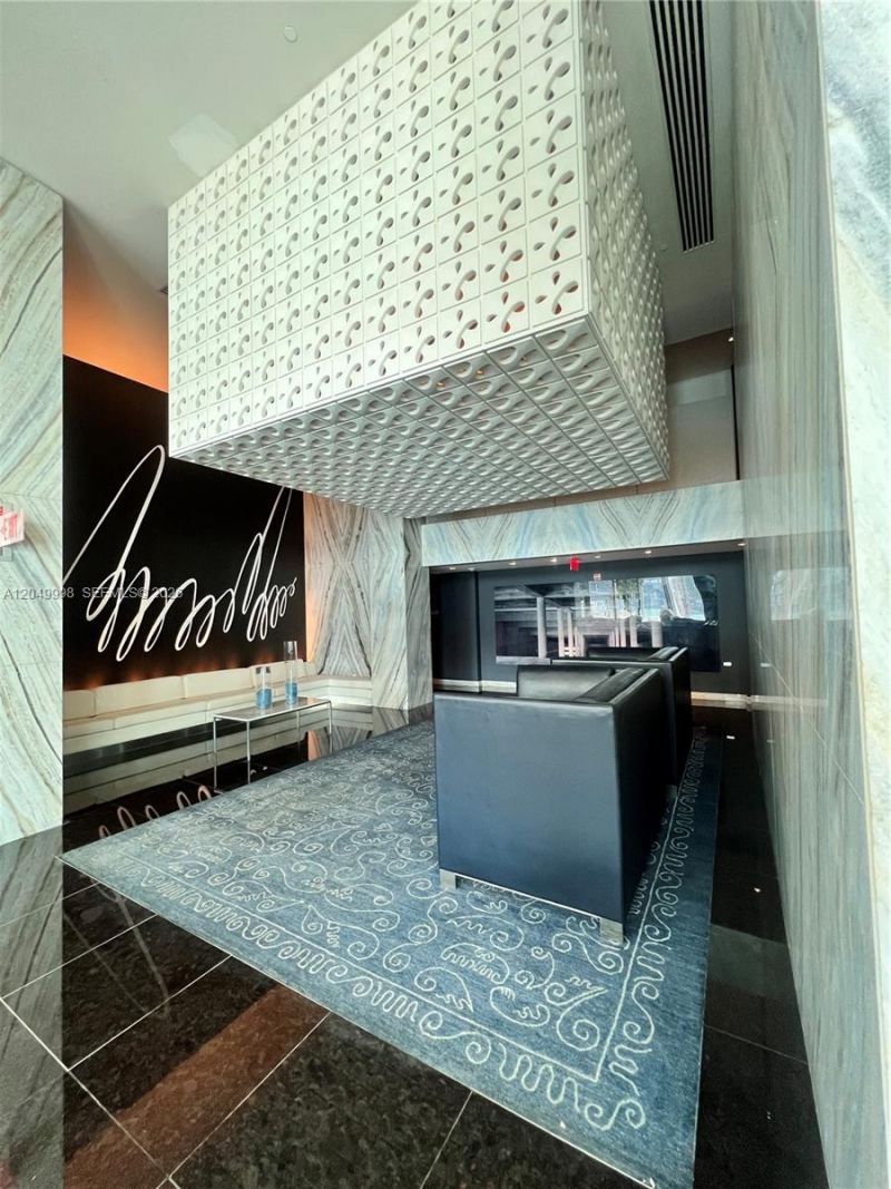 335 S Biscayne Blvd , Unit 4207, Miami, FL 33131 Photo