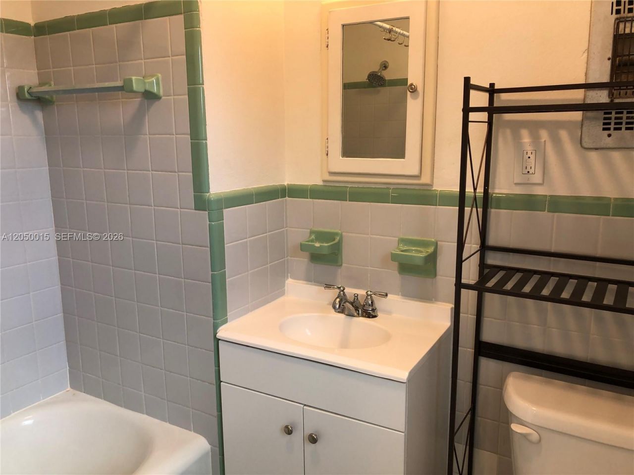 114 S M St , Unit 5, Lake Worth, FL 33460 Photo
