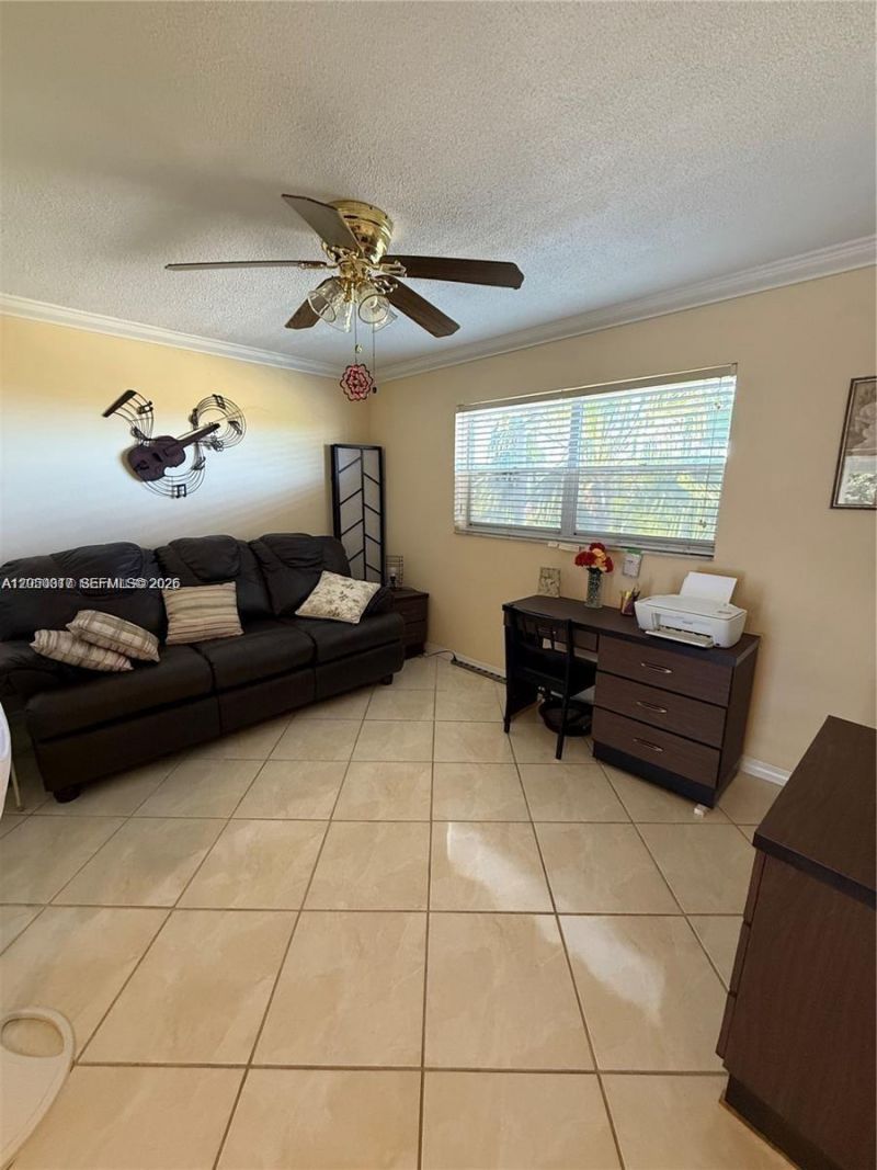 4800 Hillcrest Ln , Unit 511, Hollywood, FL 33021 Photo