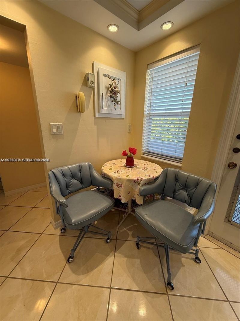 4800 Hillcrest Ln , Unit 511, Hollywood, FL 33021 Photo