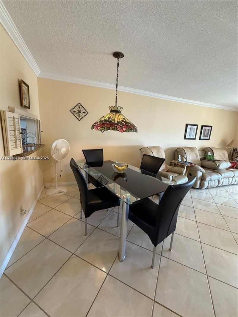 4800 Hillcrest Ln , Unit 511, Hollywood, FL 33021 Photo