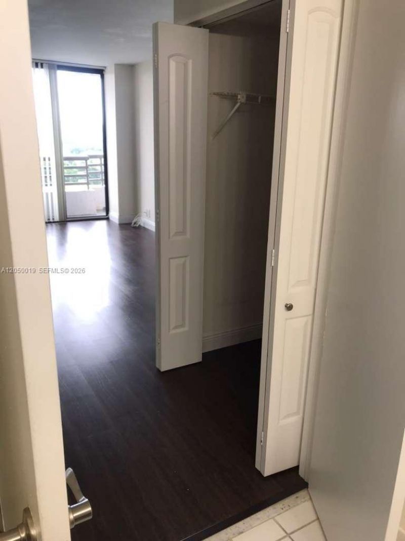 3300 NE 191st St, Unit 1412, Aventura, FL 33180 Photo