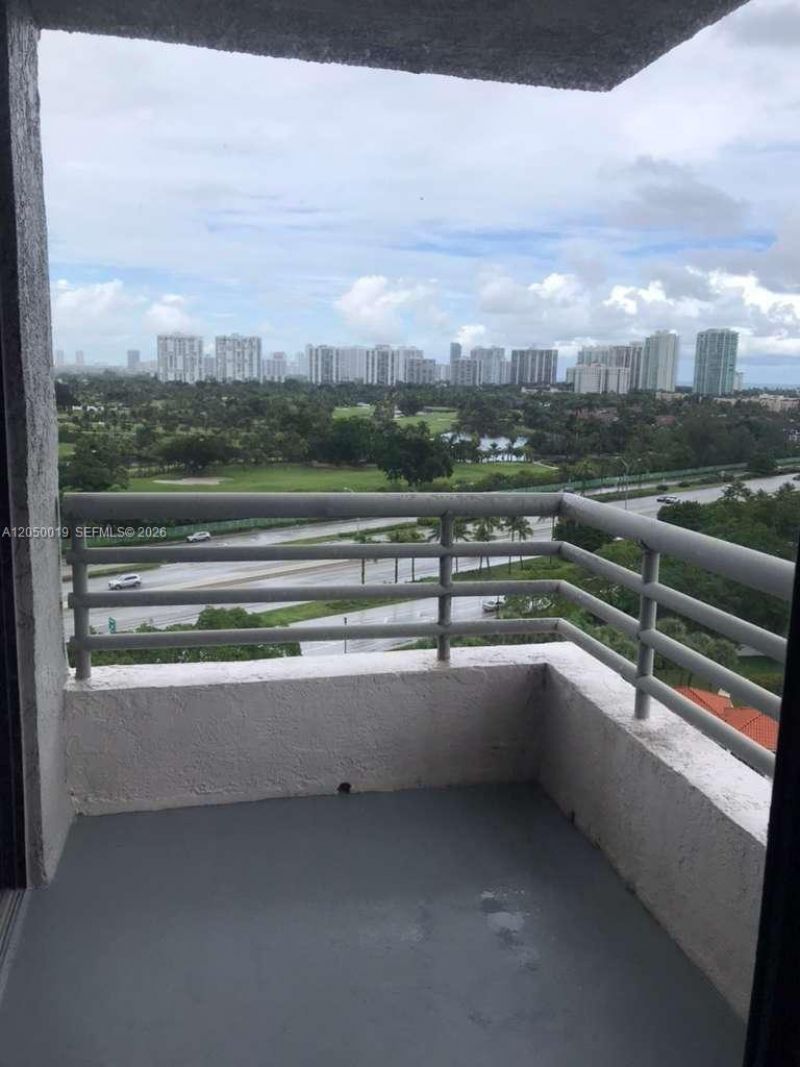 3300 NE 191st St, Unit 1412, Aventura, FL 33180 Photo