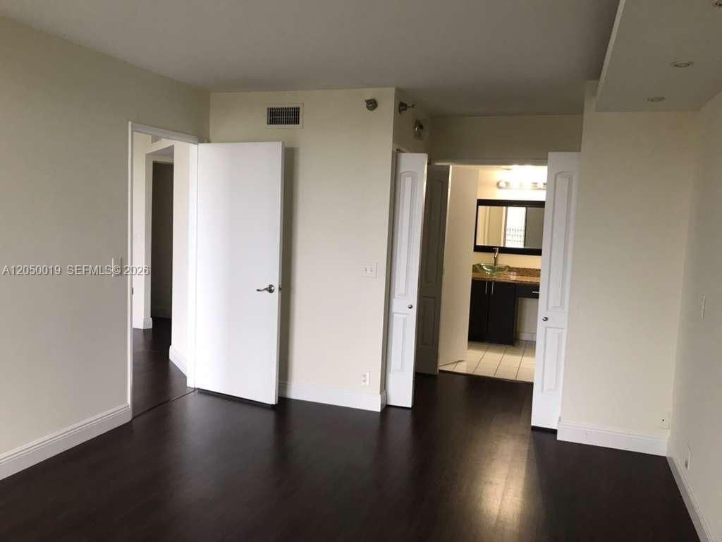 3300 NE 191st St, Unit 1412, Aventura, FL 33180 Photo