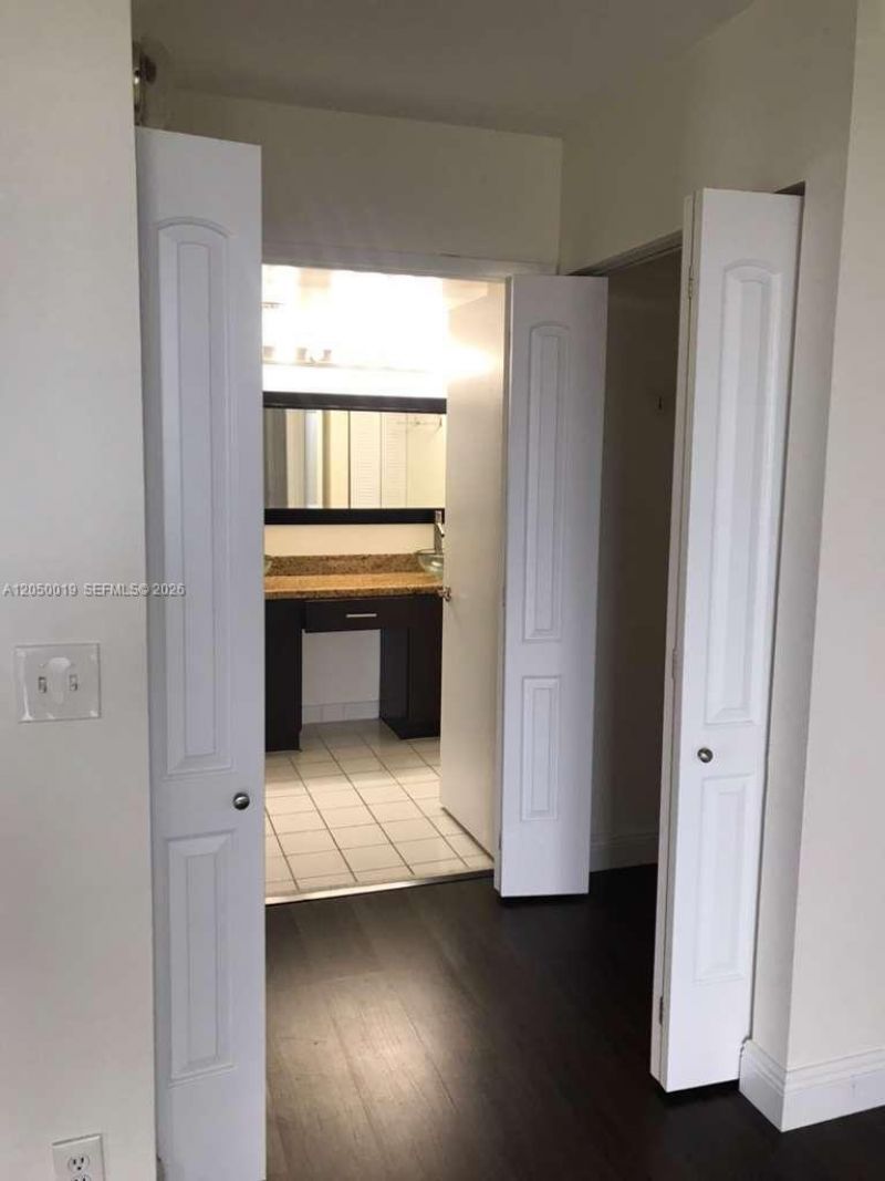 3300 NE 191st St, Unit 1412, Aventura, FL 33180 Photo