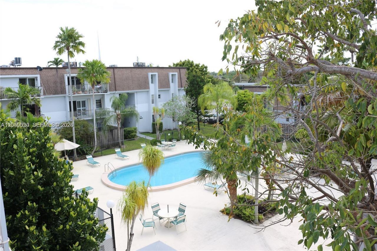 9611 SW 77th Ave, Unit 306A, Miami, FL 33156 Photo